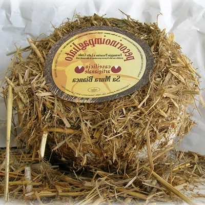 Pecorino Impagliato